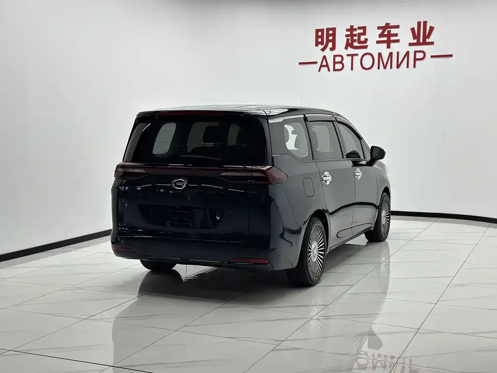 GAC Motor Trumpchi M6 — фото 6