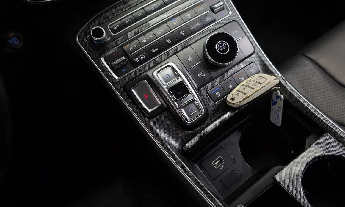 Hyundai Santafe — фото 8