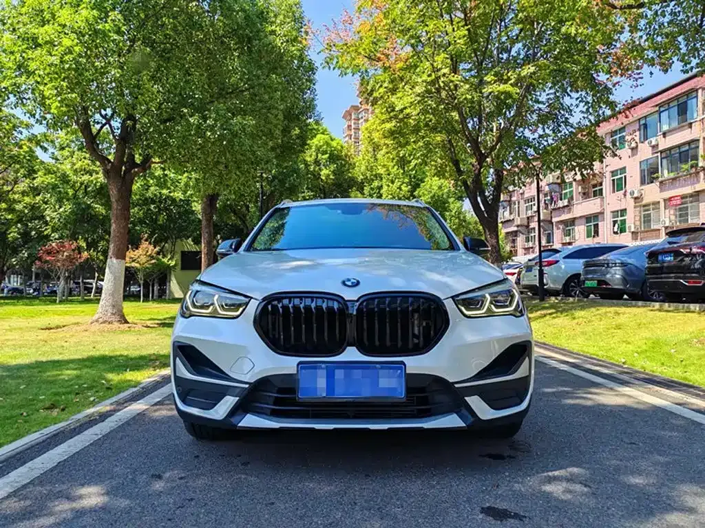 BMW X1 — фото 2