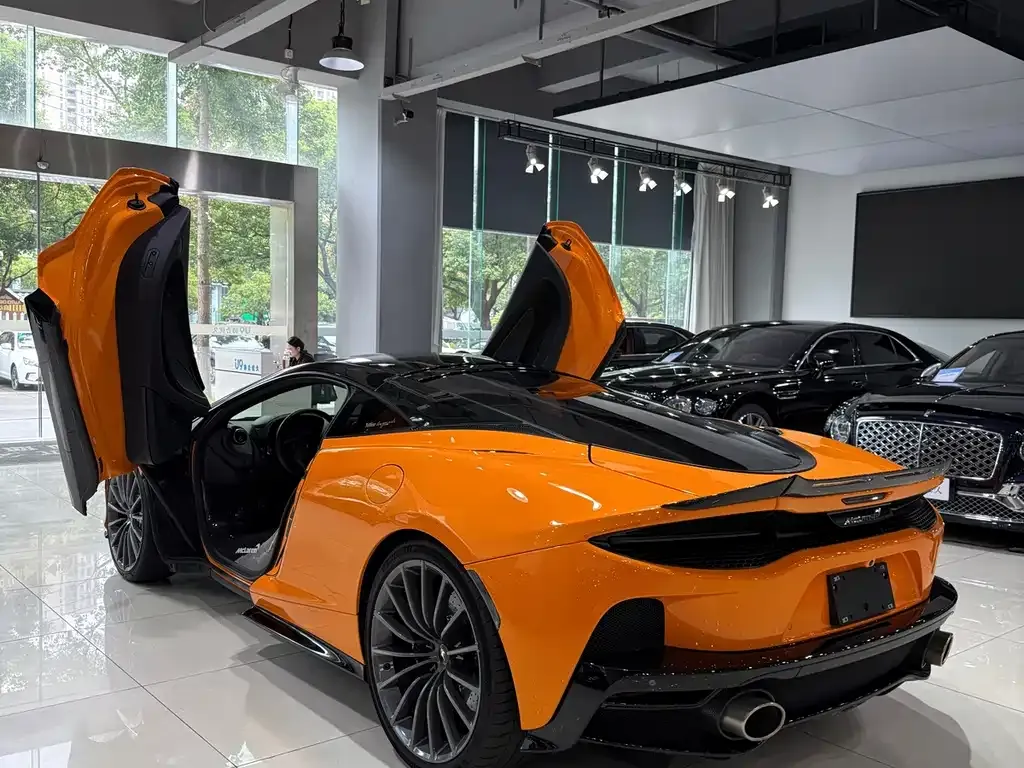 McLaren GT — фото 5