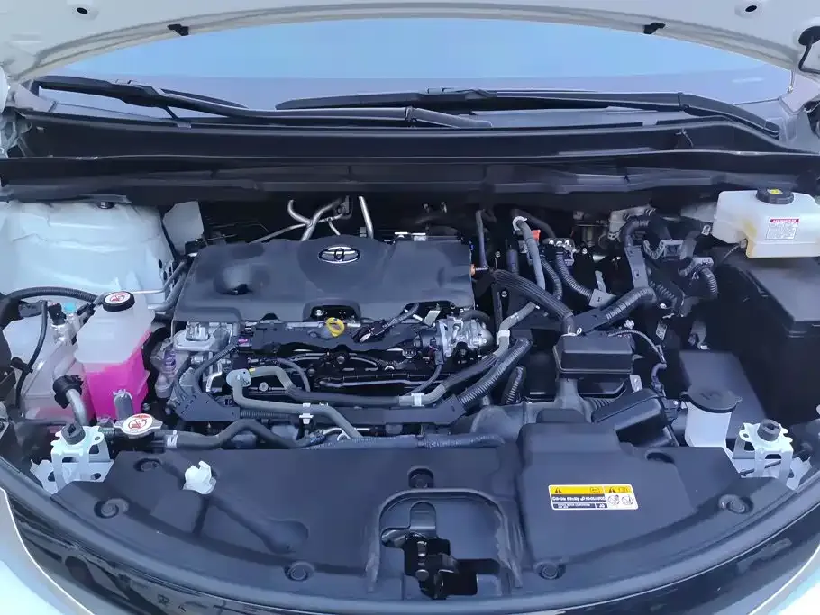 Toyota Sienna — фото 10