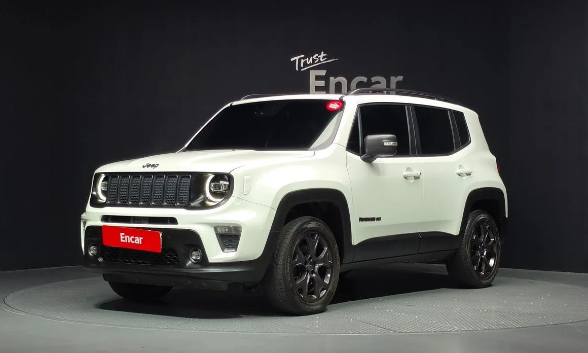 Jeep Renegade — фото 1