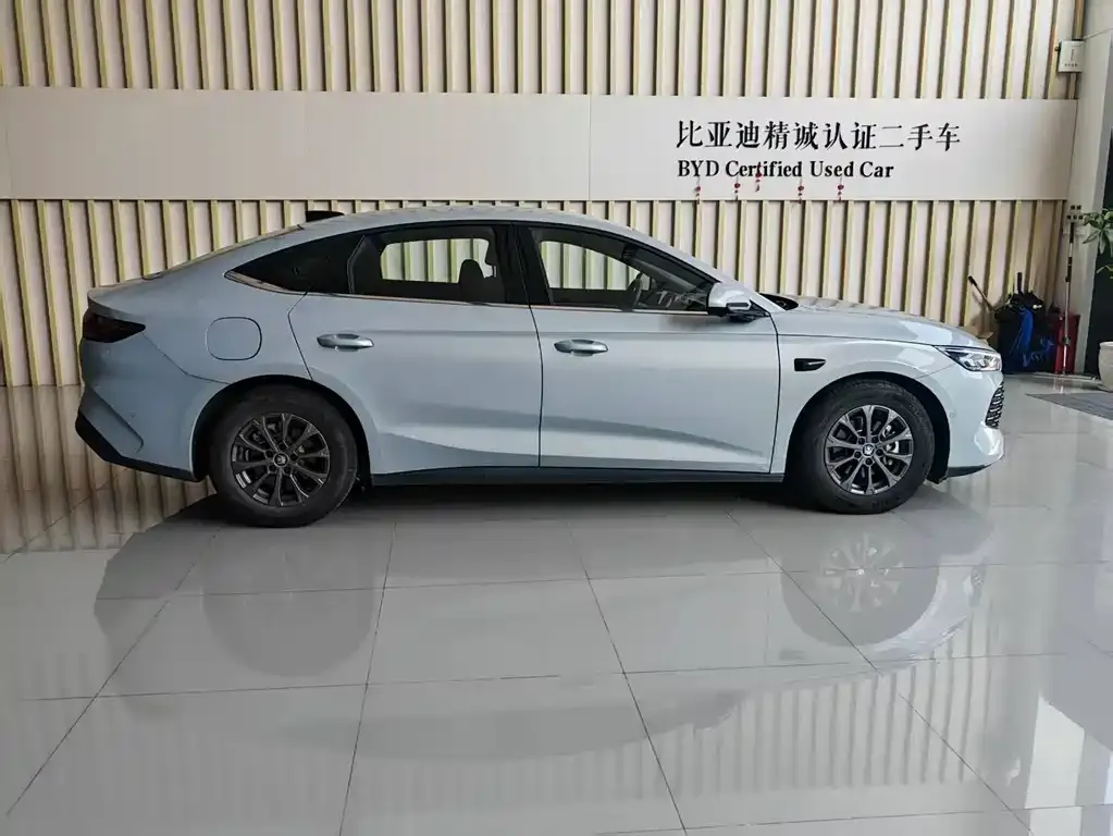 BYD Qin L — фото 4