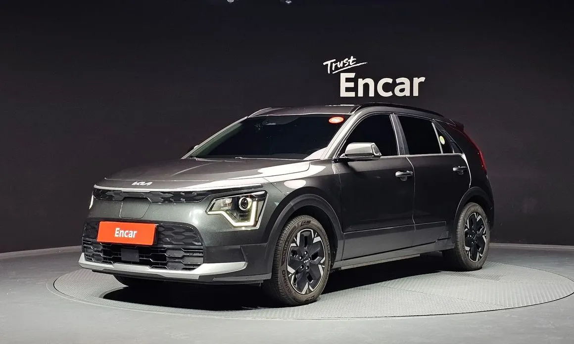 Kia Niro — фото 1