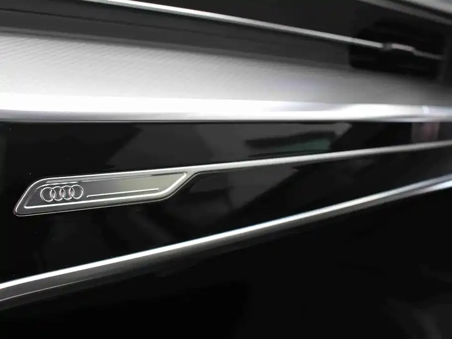 Audi A6L — фото 6