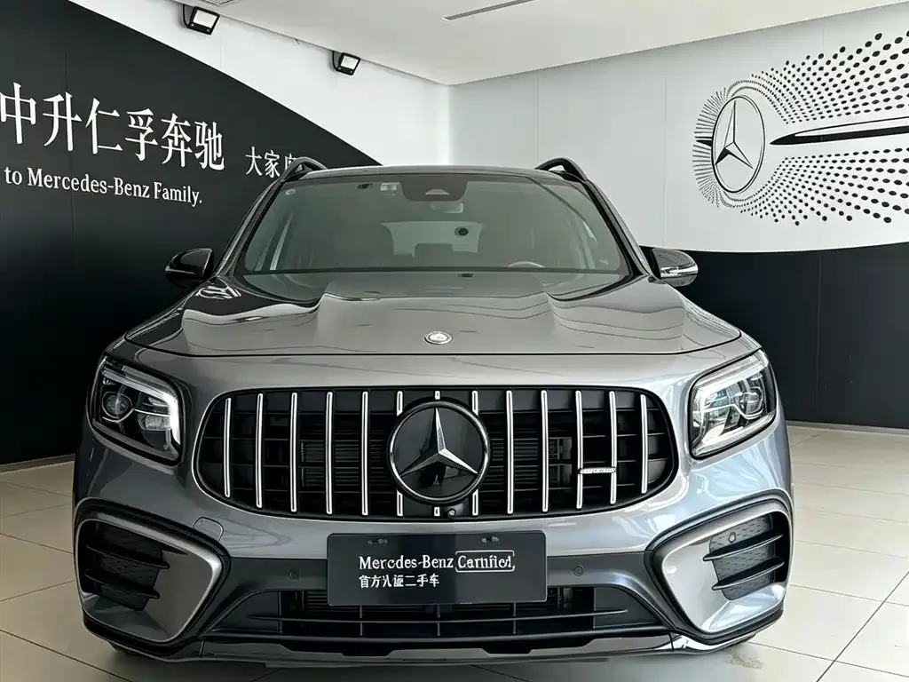 Mercedes-Benz GLB AMG — фото 7
