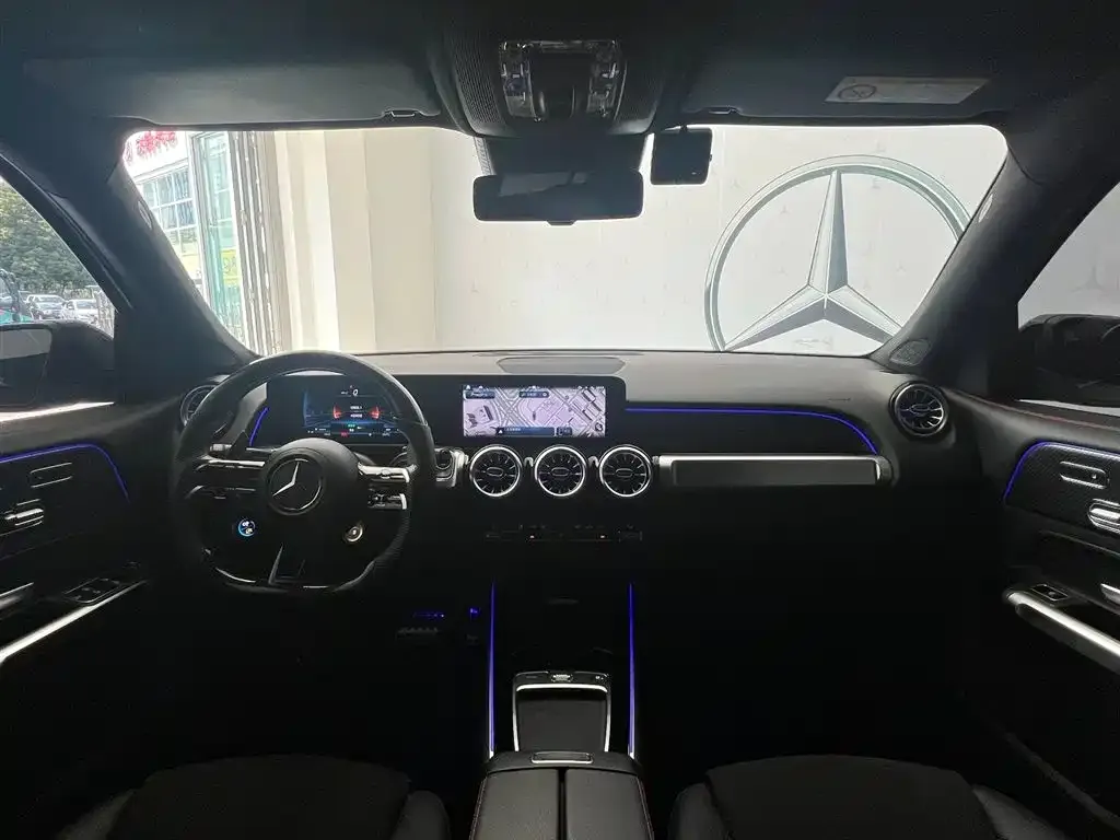 Mercedes-Benz GLB AMG — фото 2