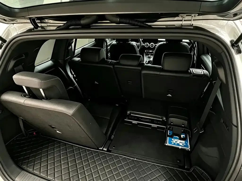 Mercedes-Benz GLB AMG — фото 9