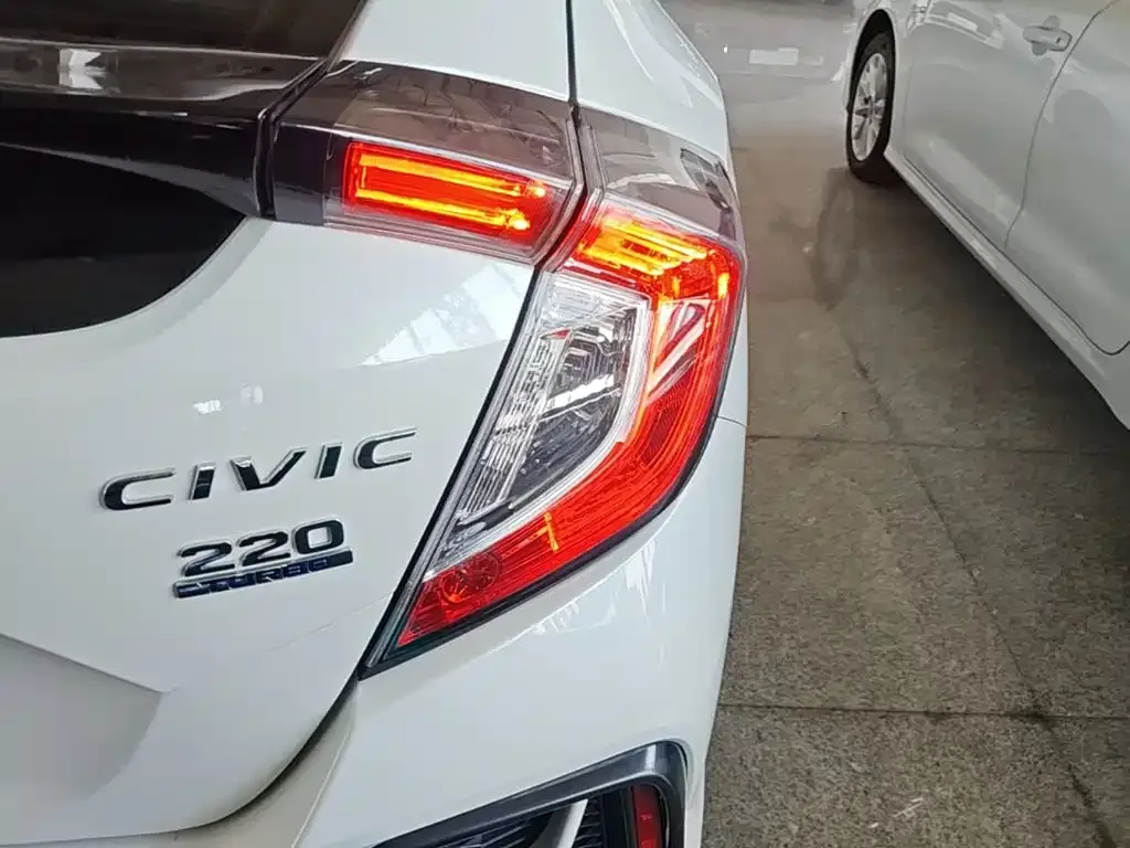 Honda Civic — фото 6