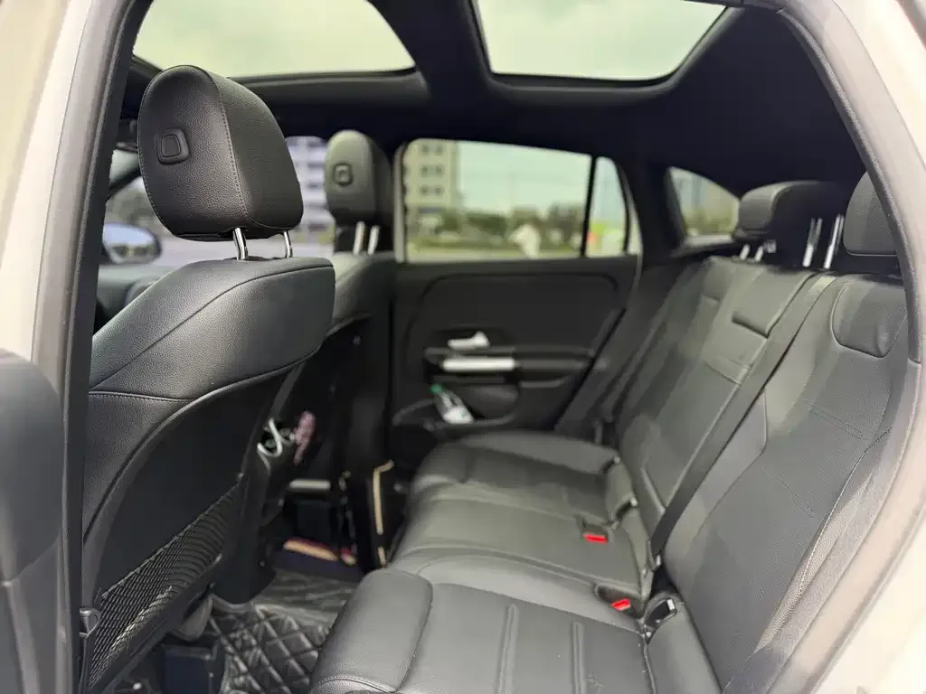 Mercedes-Benz GLA — фото 5