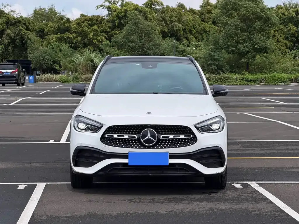 Mercedes-Benz GLA — фото 7