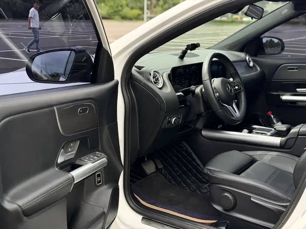 Mercedes-Benz GLA — фото 3