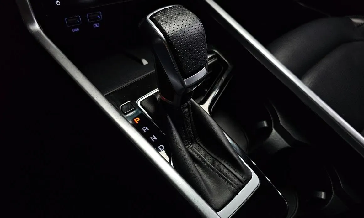 KG Mobility (Ssangyong) Torres — фото 9