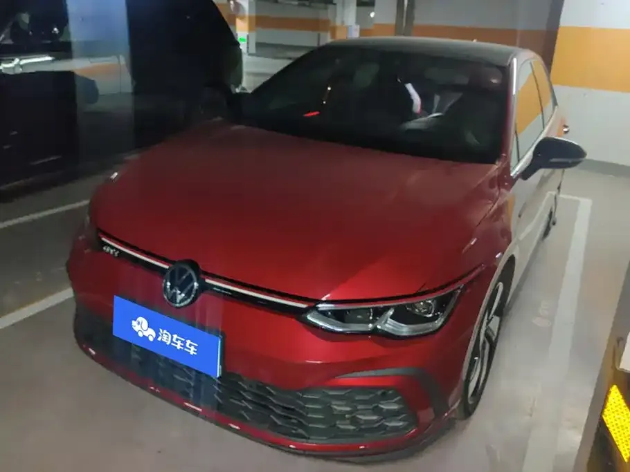 Volkswagen Golf GTI — фото 1