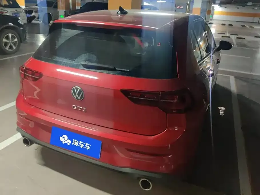 Volkswagen Golf GTI — фото 9
