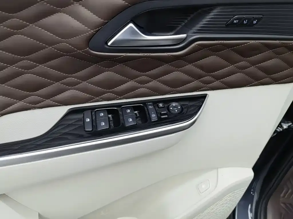Hyundai Custo — фото 6