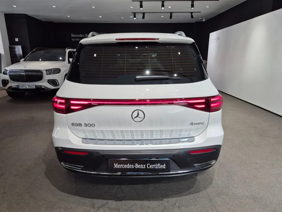 Mercedes-Benz EQB — фото 4
