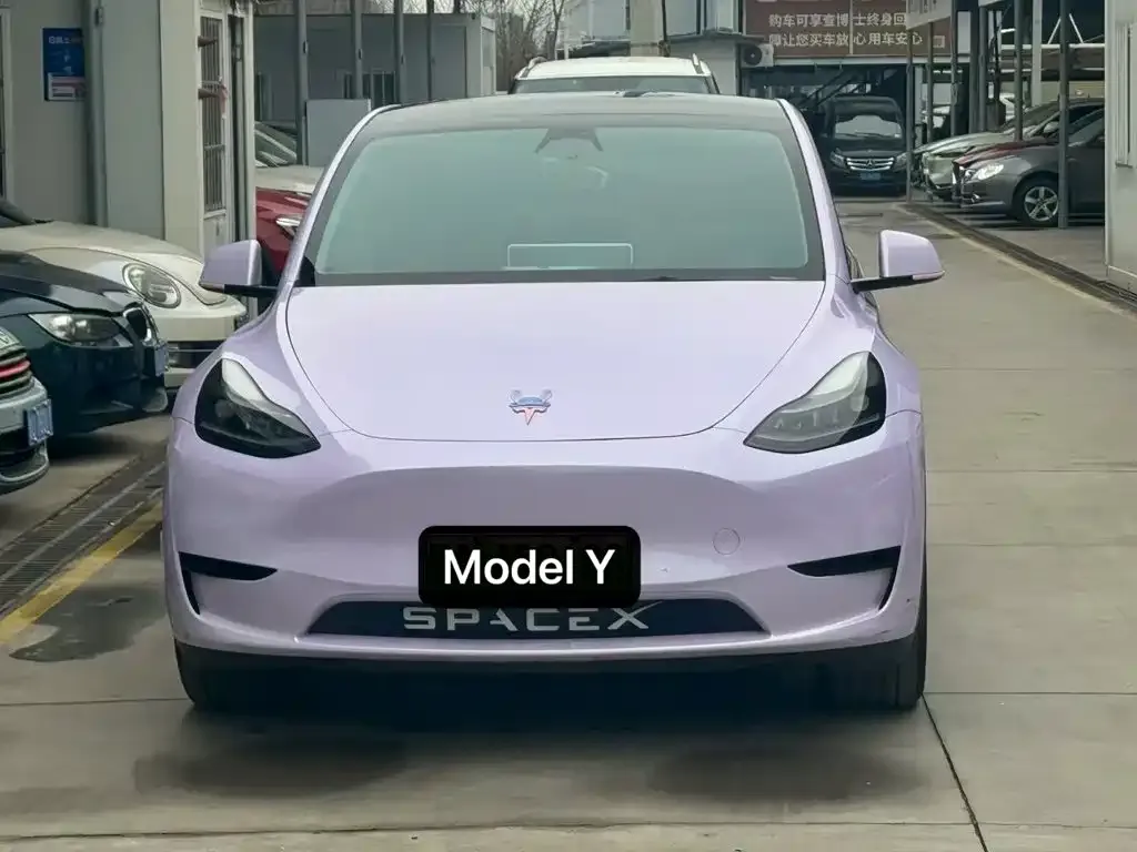 Tesla Model Y — фото 8