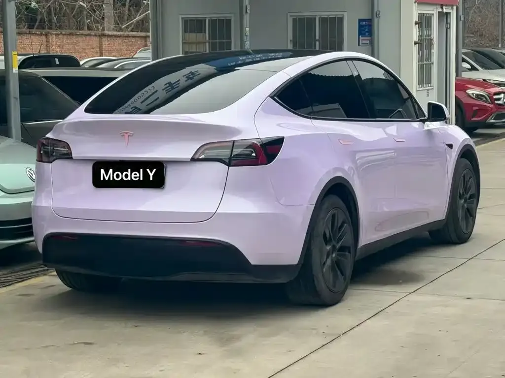 Tesla Model Y — фото 4