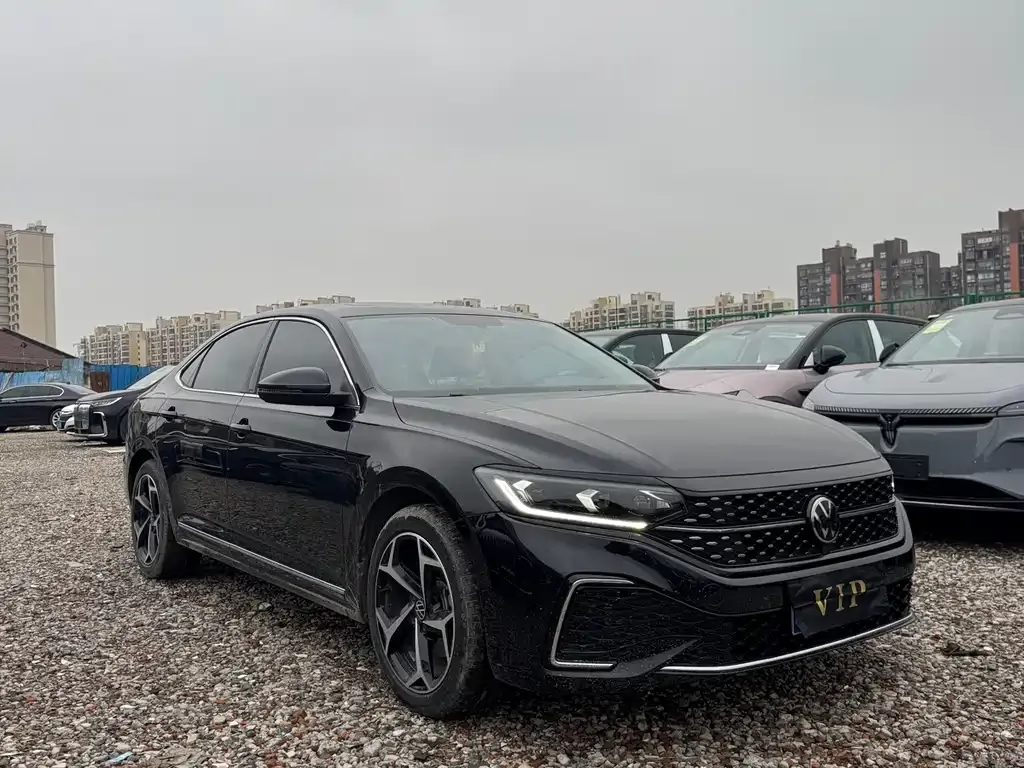 Volkswagen Passat — фото 4