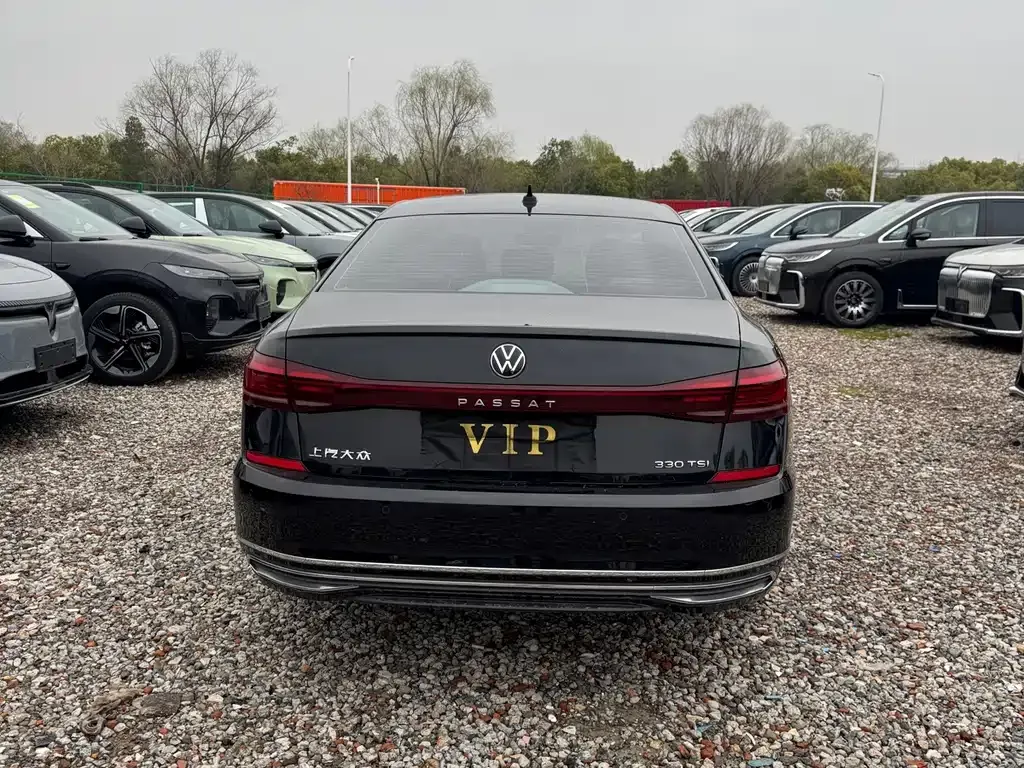 Volkswagen Passat — фото 3