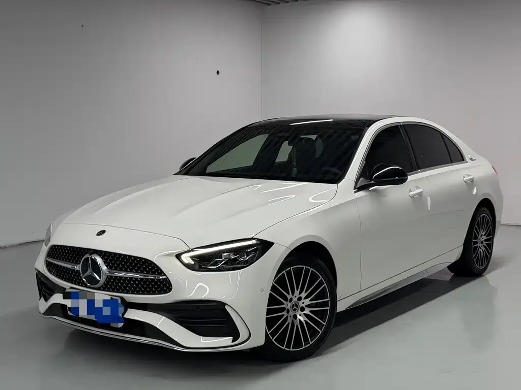 Mercedes-Benz C-Class — фото 1