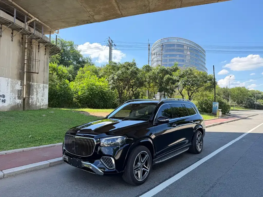 Mercedes-Benz GLS — фото 1