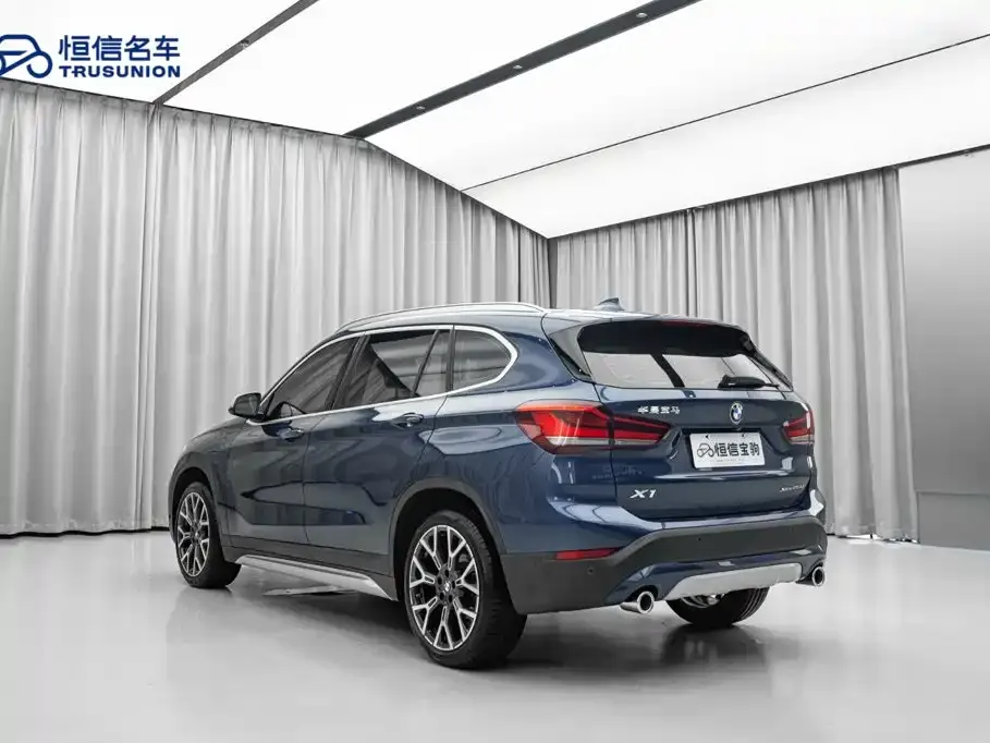 BMW X1 — фото 10