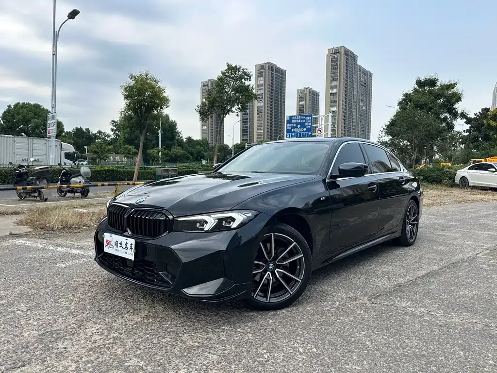 BMW 3 Series — фото 1