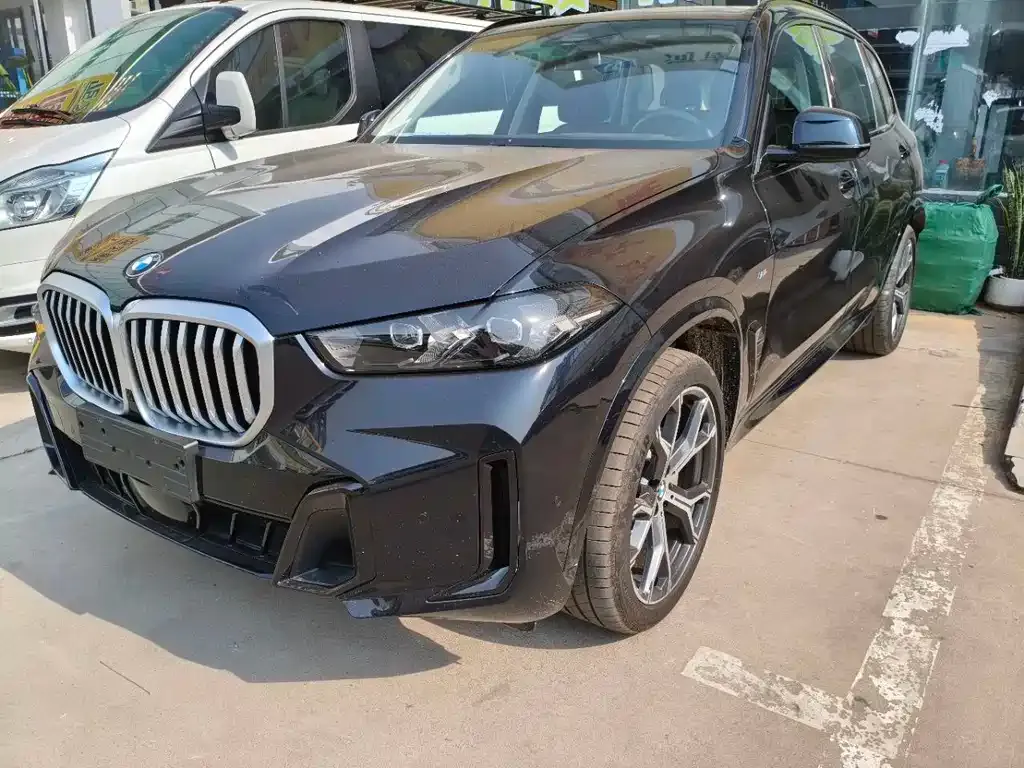 BMW X5 — фото 1