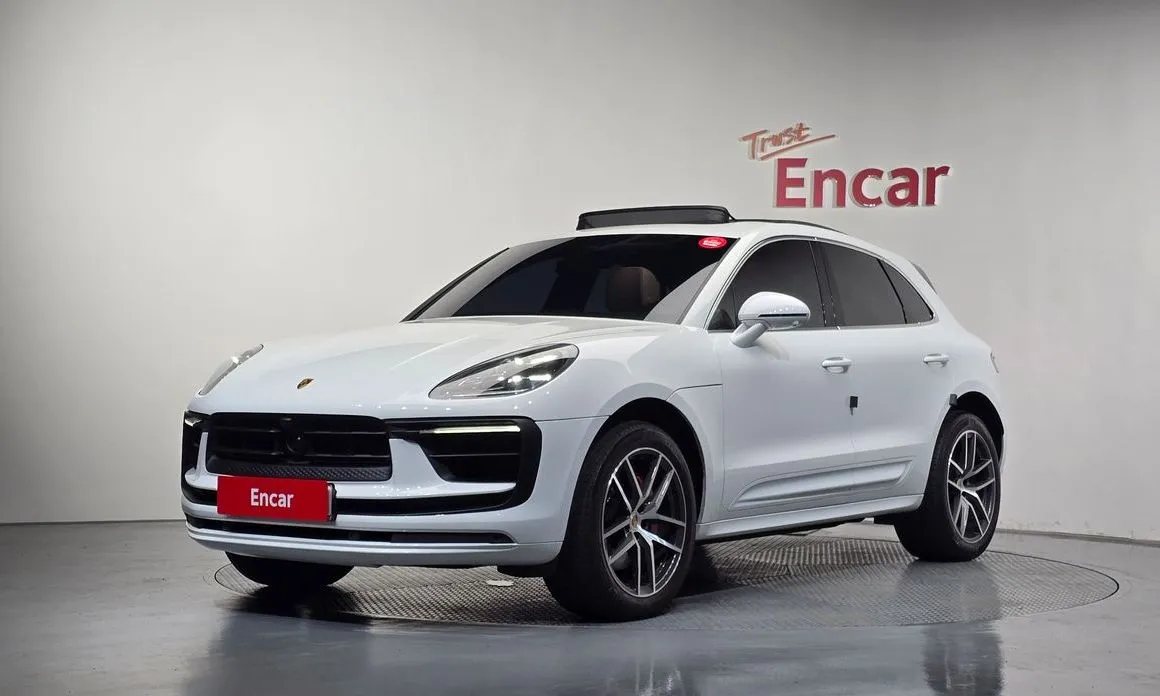 Porsche Macan — фото 1