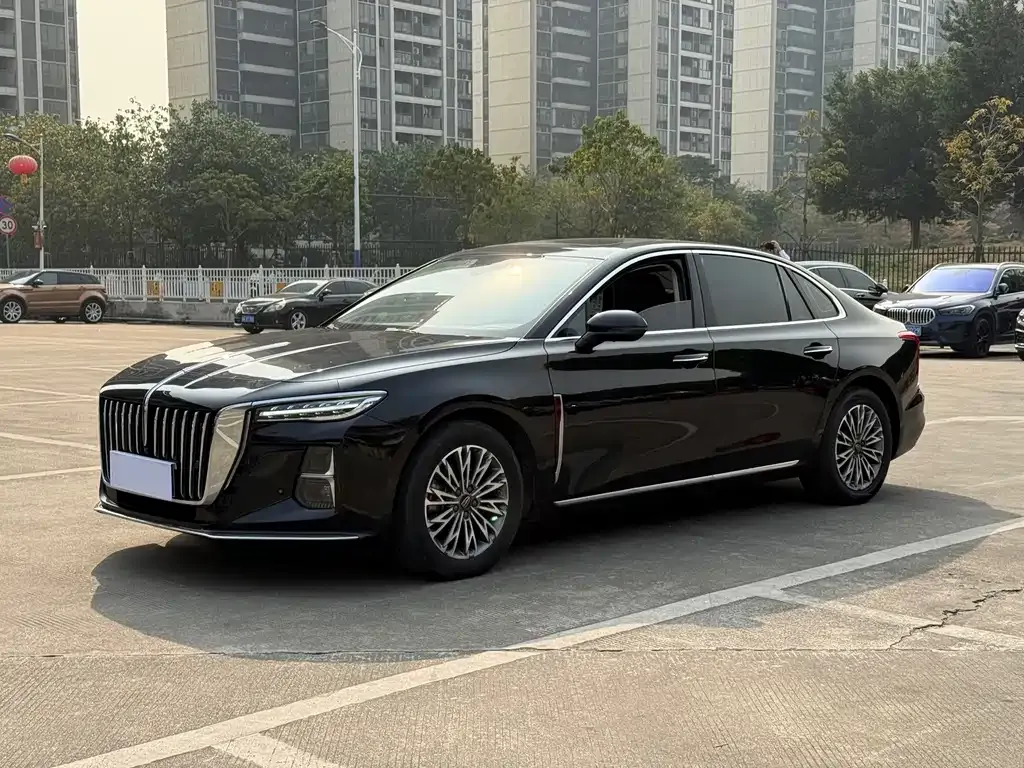 Hongqi H5 — фото 1