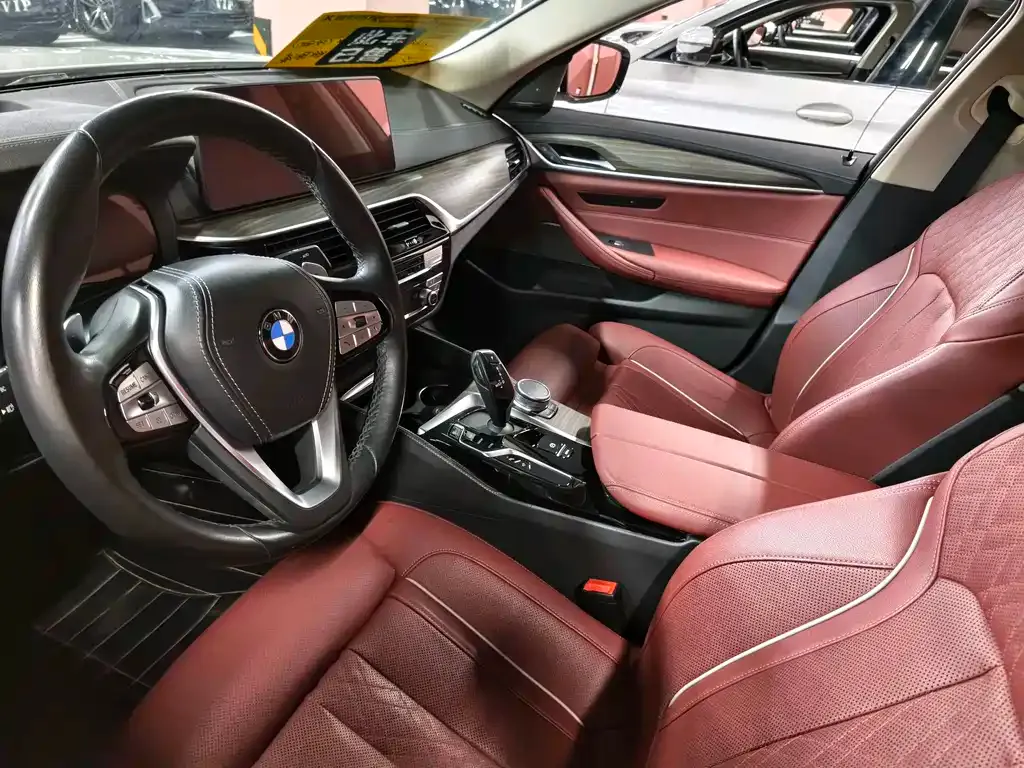 BMW 5 Series — фото 2