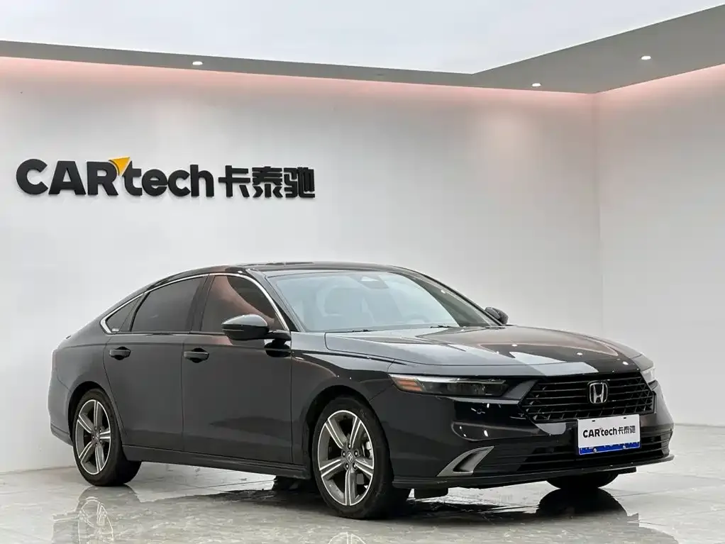 Honda Accord — фото 9