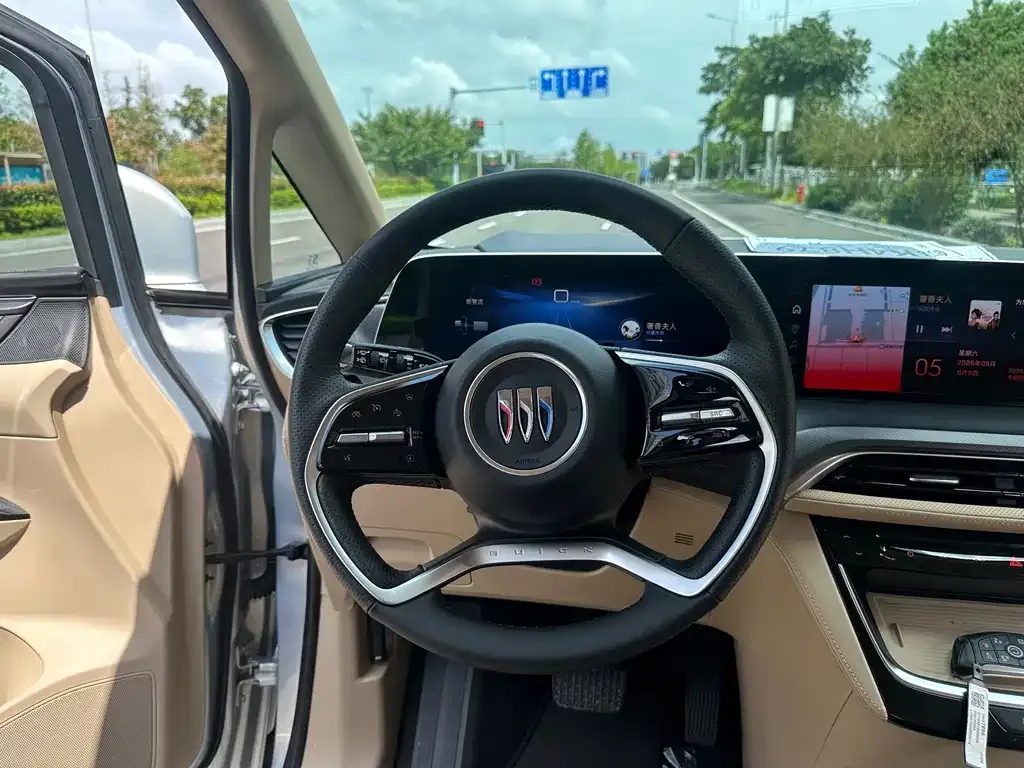 Buick GL8 Hybrid — фото 7