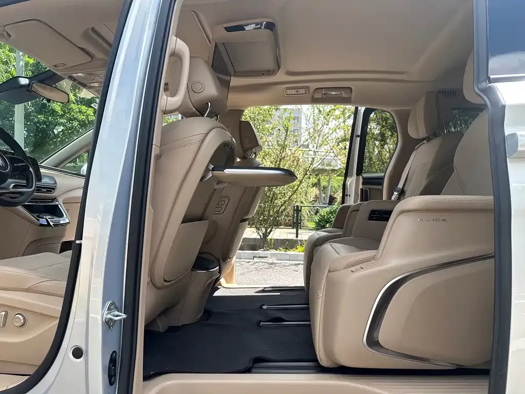 Buick GL8 Hybrid — фото 4