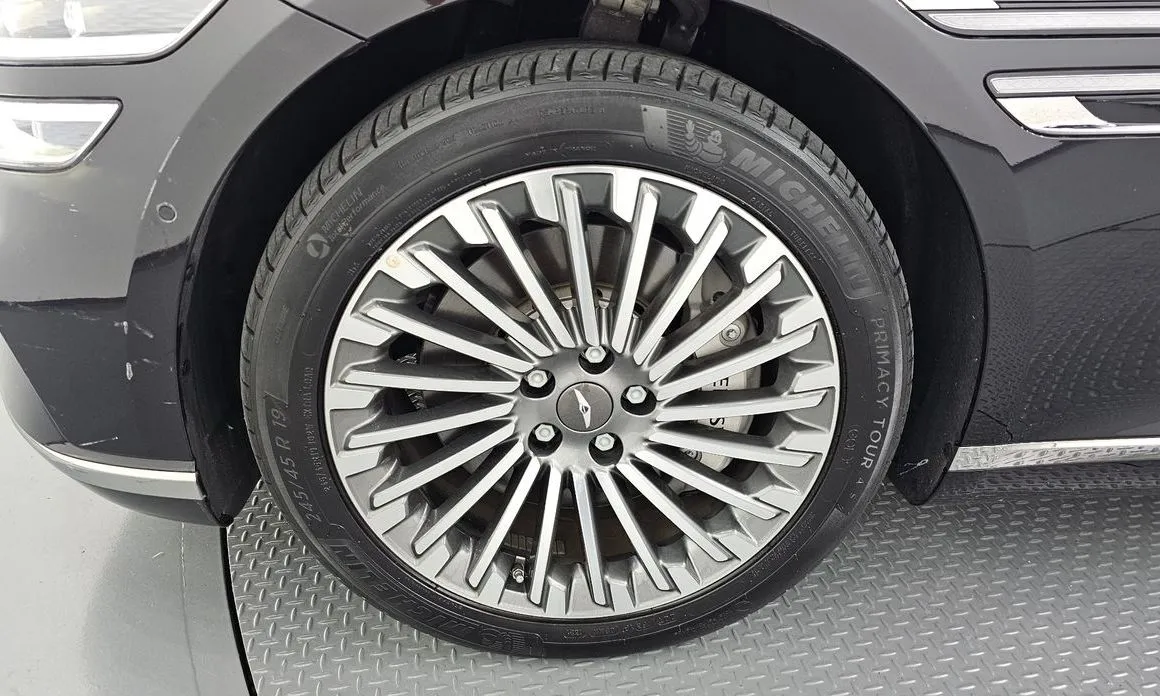 Genesis G80 — фото 10