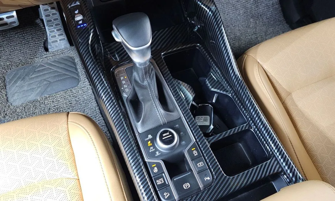 Kia Sorento — фото 9