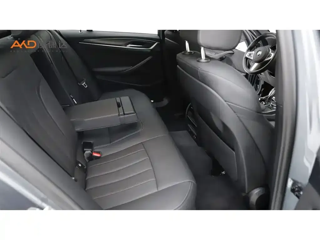 BMW 5 Series (Import) — фото 2