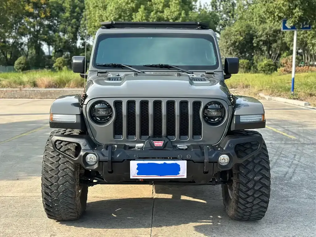 Jeep Wrangler — фото 7