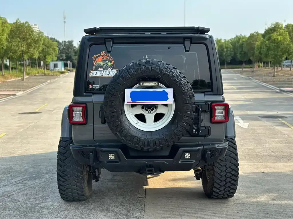 Jeep Wrangler — фото 3