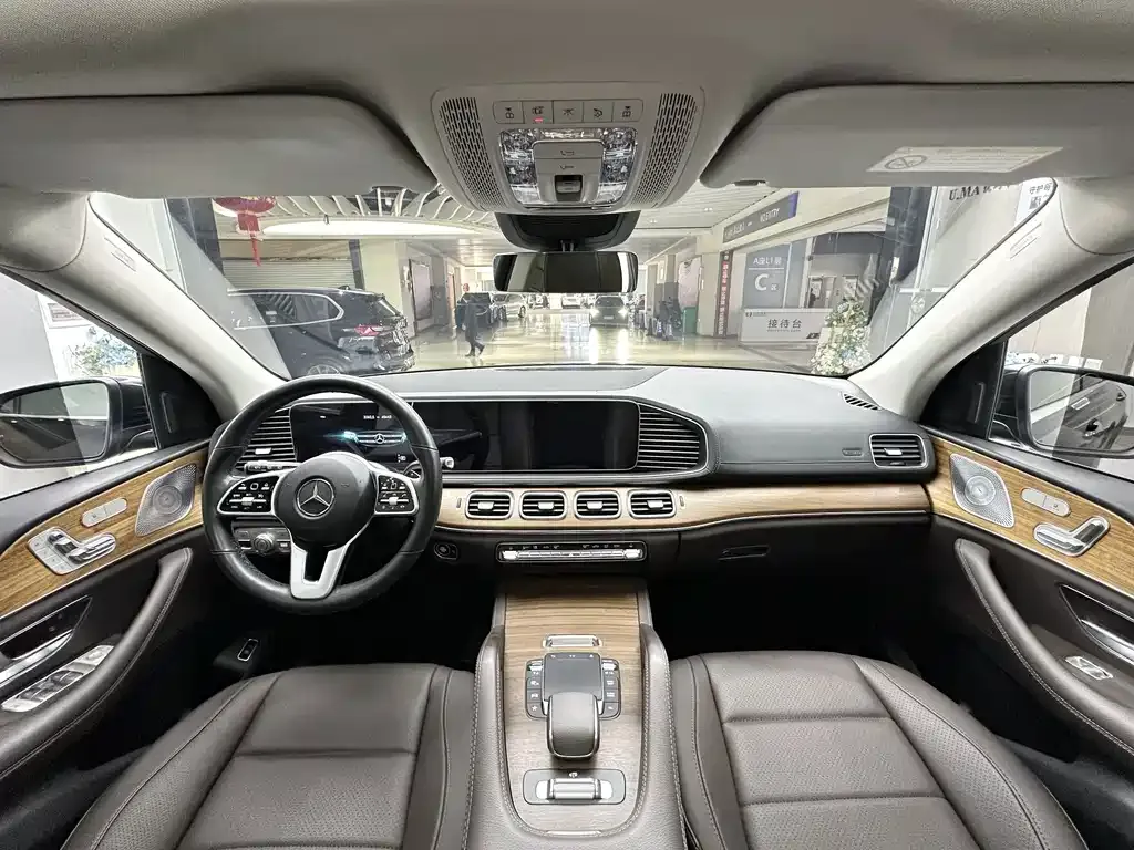 Mercedes-Benz GLE (Import) — фото 9