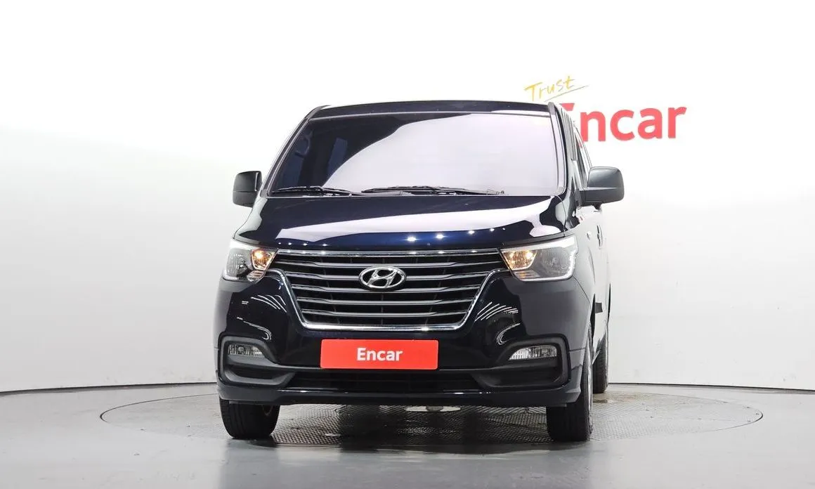 Hyundai Starex — фото 2