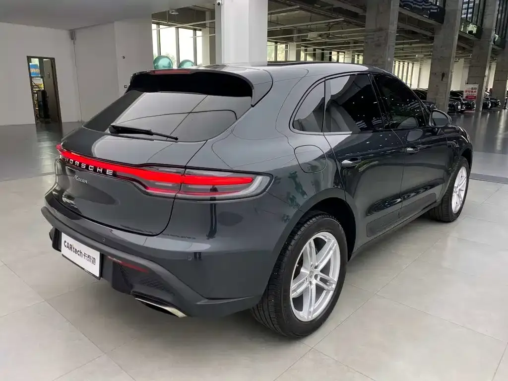 Porsche Macan — фото 8