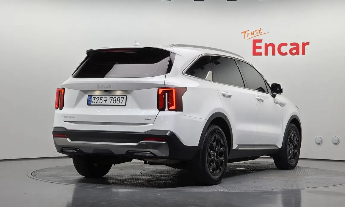 Kia Sorento — фото 5