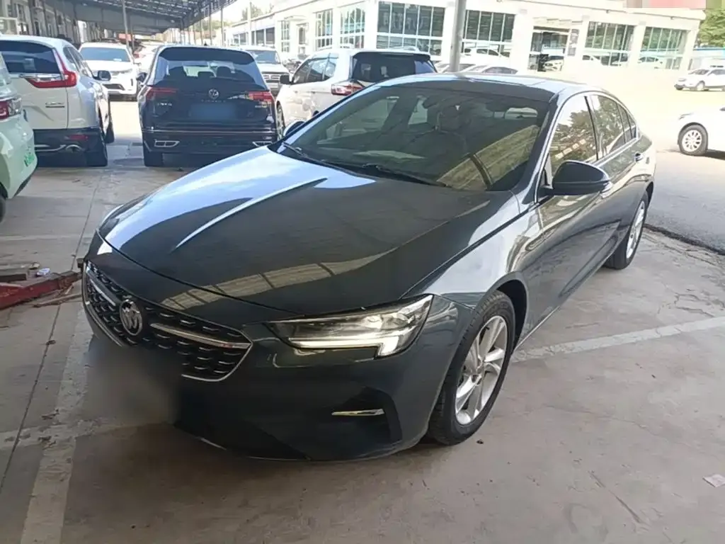 Buick Regal — фото 1