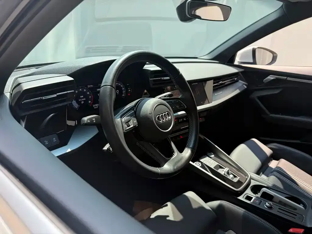 Audi A3 — фото 2