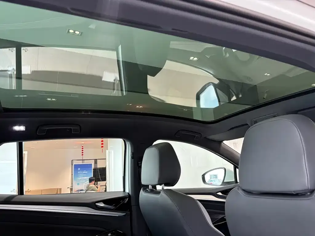 Volkswagen ID.4 Crozz — фото 6