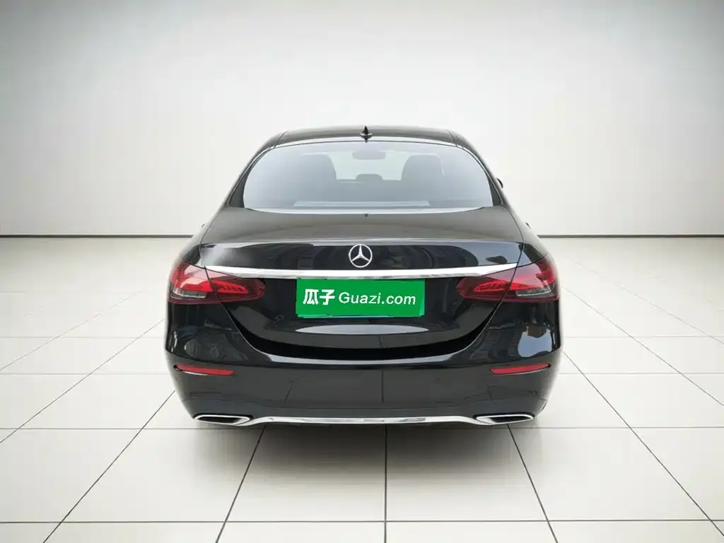 Mercedes-Benz E-Class — фото 3