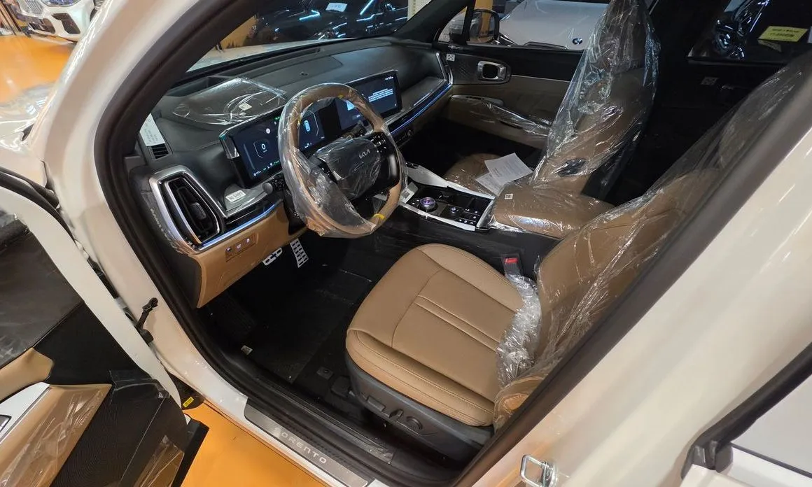 Kia Sorento — фото 5